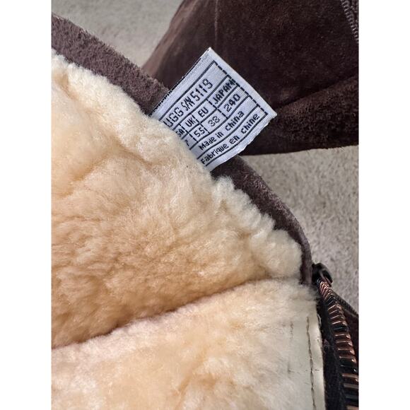 Ugg Knightsbridge Dark Brown Back Zipper Suede Boots size 7. - Picture 7 of 8